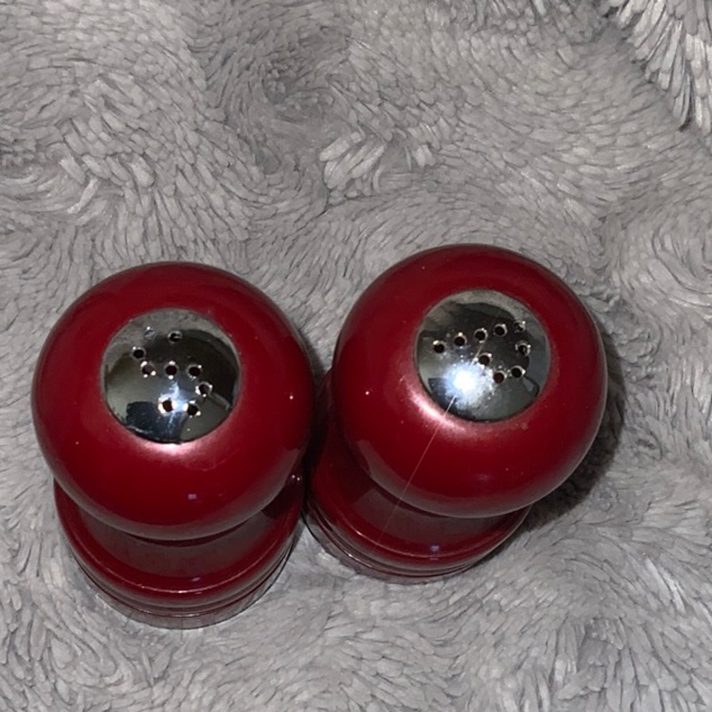 Red Pepper Mill Set - Picture 4 of 5